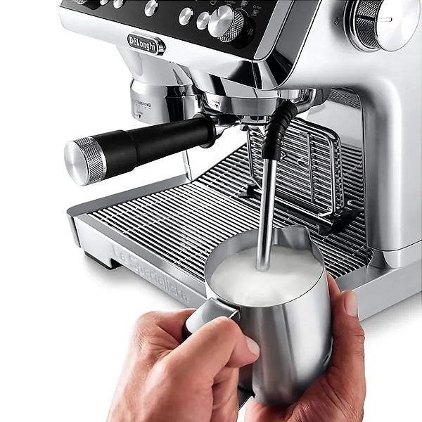 De'Longhi La Specialista Prestigio Pump Espresso Machine EC9355.M