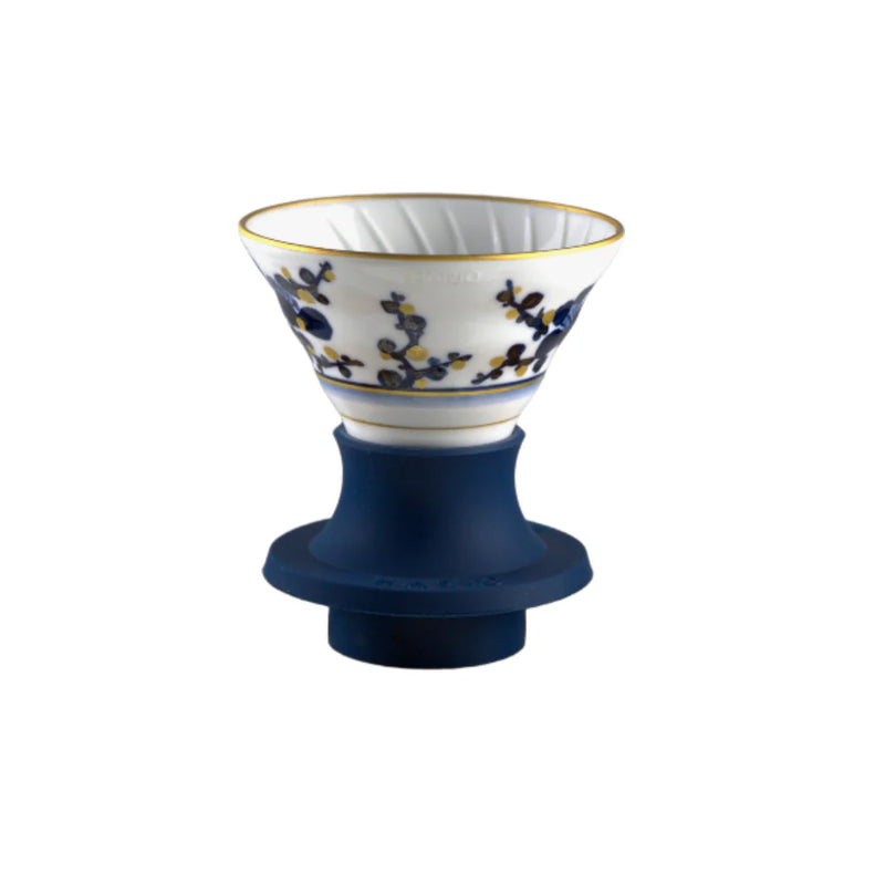 Load image into Gallery viewer, Hario Plum Motif Imari-Yaki Immersion switch dripper 02
