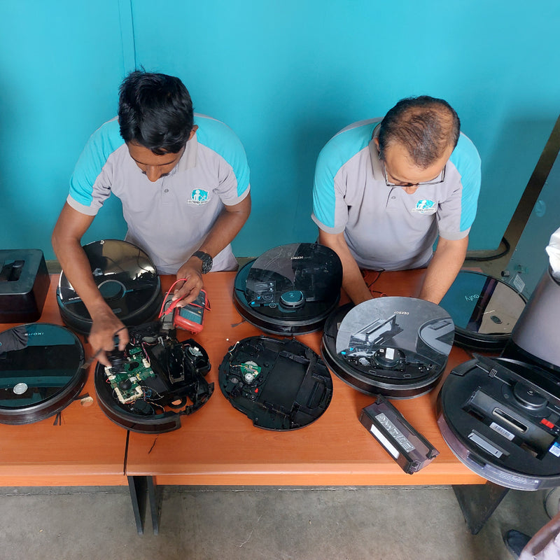Load image into Gallery viewer, High-Rated Vacuum Cleaner Repair and Service Center Near You, in Dubai
