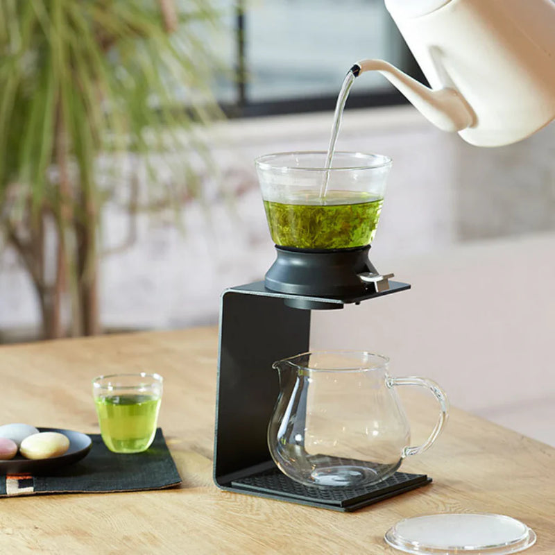 Load image into Gallery viewer, Hario Tea Dripper LARGO 35 set featuring a round glass steeping bowl, silicone base, and matching 800ml glass server.
