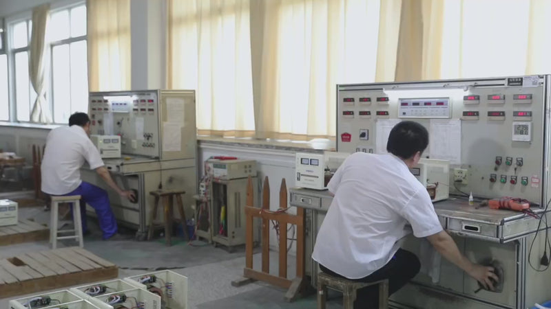 Load and play video in Gallery viewer, Andeli Voltage Stabilizer SVC 60000 VA 60 KW Electric Three (3) Phase 380 V
