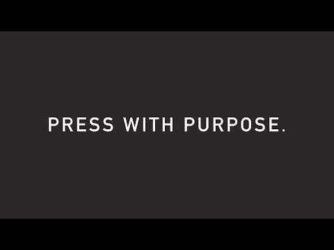 Load and play video in Gallery viewer, Trinity Zero Coffee Press, Portable Manual Coffee Brewer, Black, 8 oz – Compact Espresso &amp; Coffee Maker for Travel, Camping, and Home Use
